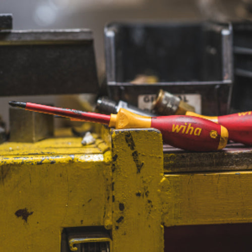 Wiha 2 Piece Insulated SoftFinish Slotted and Phillips Screwdriver Set